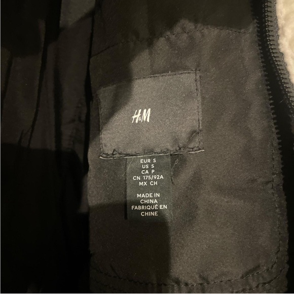 H&M checkered jacket!! - Picture 3 of 4